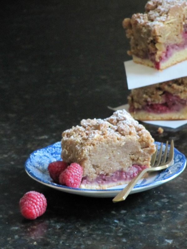 raspberry crumb cake