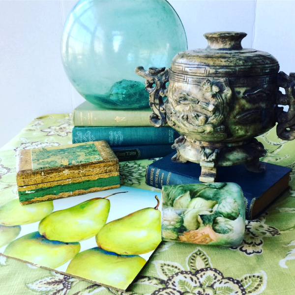 latly books mugs jade and Florentine ware