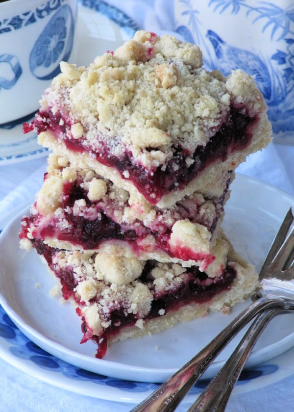 cranberry streusel bars