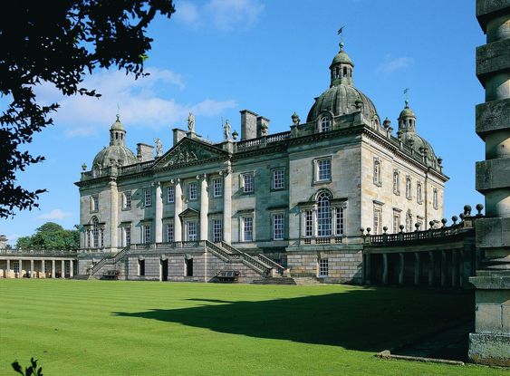 Houghton House , and English country house. 