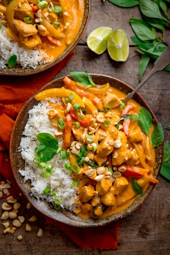 plate of chicken curry with rice
