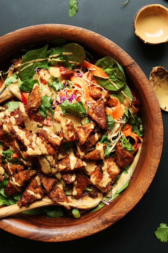 Thai Salad with Peanut Tempeh