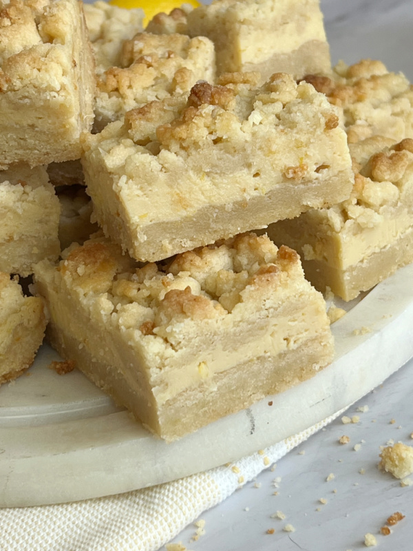 Lemon bars closeup